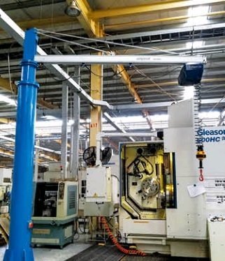 Консольный поворотный кран в Петрозаводске Консольный поворотный кран в Петрозаводске