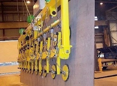 Вакуумная грузозахватная траверса г/п до 10 тонн, поворот груза на 90° в Петрозаводске Вакуумная грузозахватная траверса г/п до 10 тонн, поворот груза на 90° в Петрозаводске